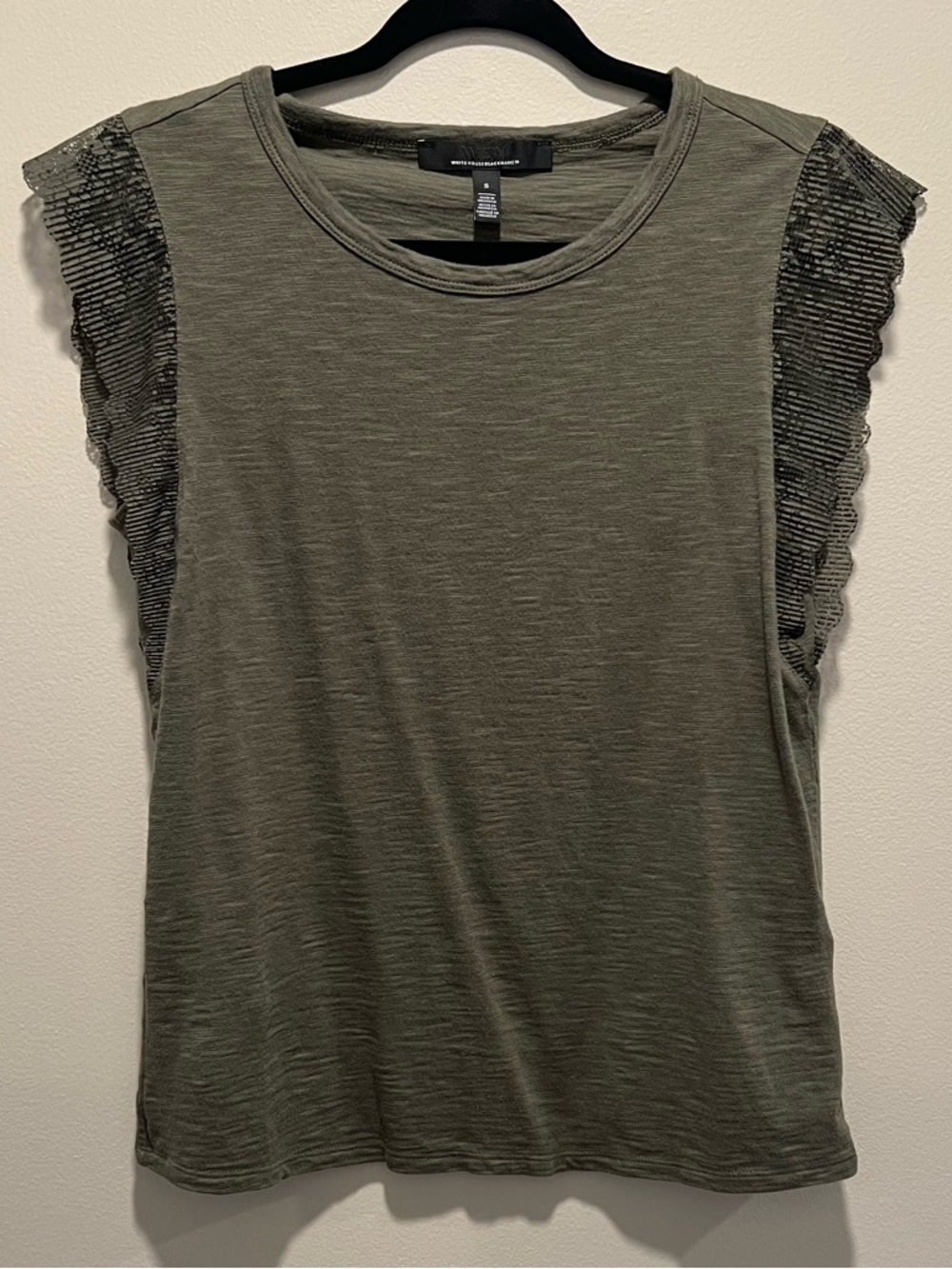 EUC White House Black Market Casual Ruffle-Trim Sleeveless Top Summer Top